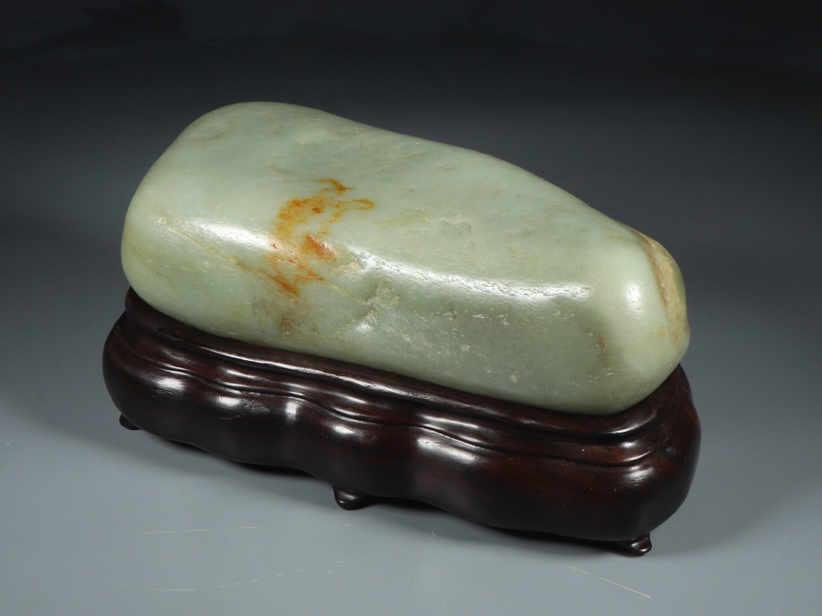 An Exquisite White Jade Ornament - 2