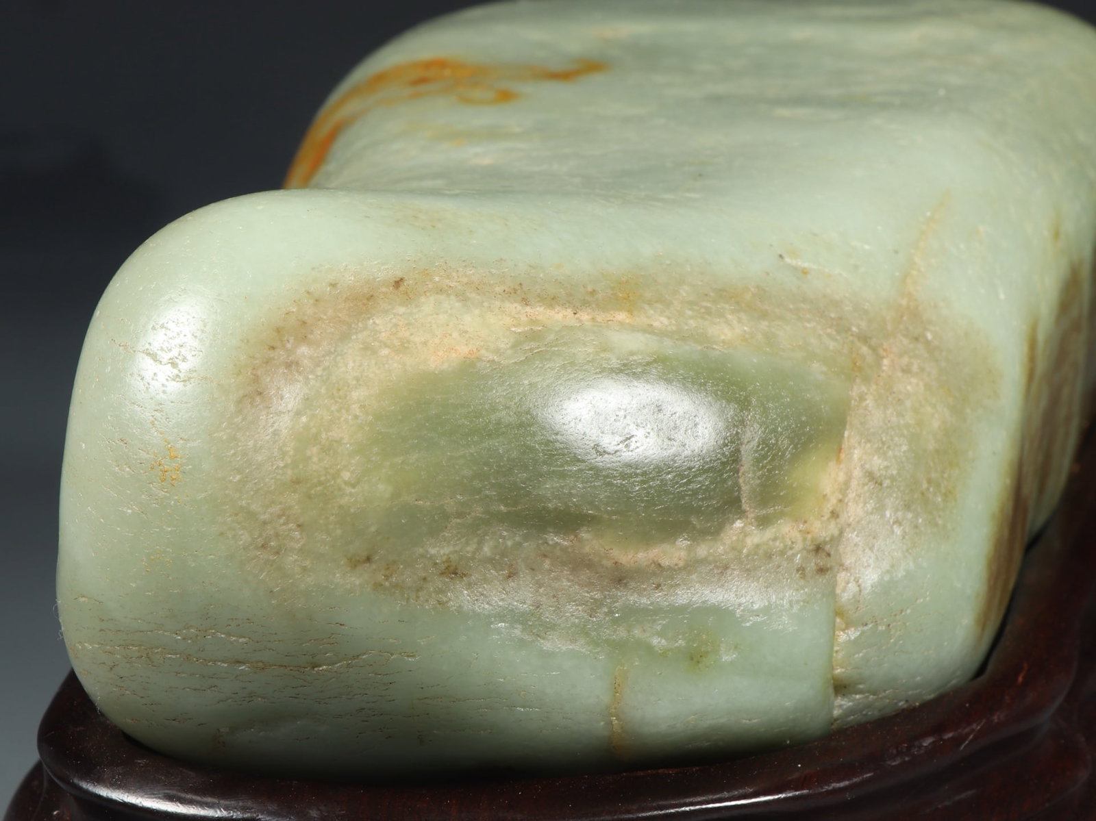 An Exquisite White Jade Ornament - 4