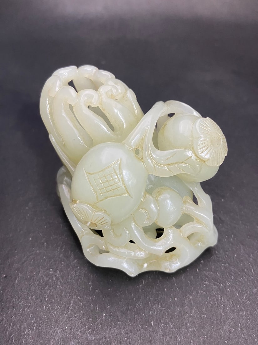 An Exquisite White Jade Melon and Fruit Pattern Ornament - 2