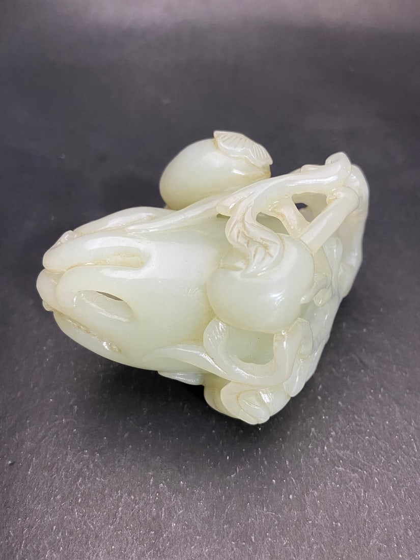 An Exquisite White Jade Melon and Fruit Pattern Ornament - 6