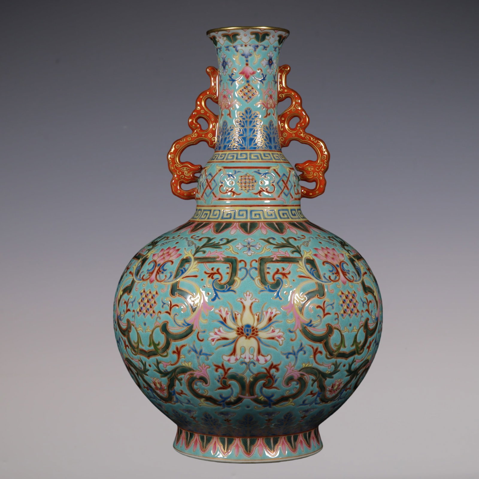 An Exquisite Enamel Painted Gold Lotus Pattern Gourd-Shaped Double-Ears Vase: An Exquisite Enamel Painted Gold Lotus Pattern Gourd-Shaped Double-Ears Vase Qing Dynasty, China Qianlong Four-character Mark Size:30.3cm (The Dimensions Of All Batches Are Manually Measured.If You