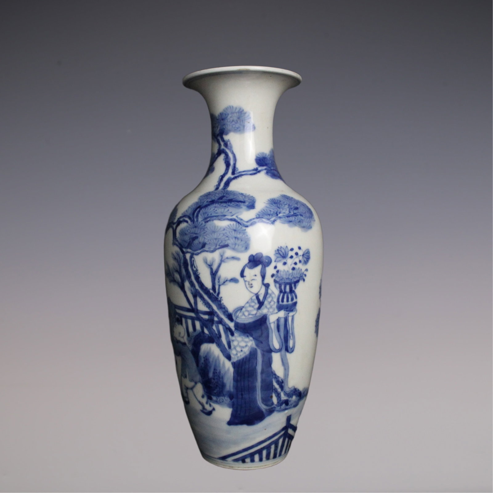 An Exquisite Blue and White Character and Story Pattern Vase: An Exquisite Blue and White Character and Story Pattern Vase Qing Dynasty, China Kangxi Four-character Mark Size:27cmx6.5cm (The Dimensions Of All Batches Are Manually Measured.If You Need More