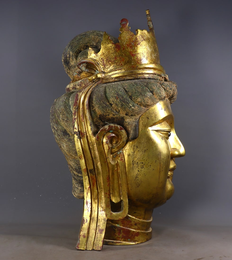 An Exquisite Gilt Bronze Buddha head - 4