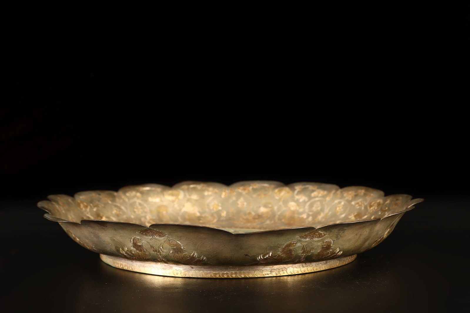An Exquisite Gilt Bronze Phoenix Pattern Lotus Pattern Plate - 8