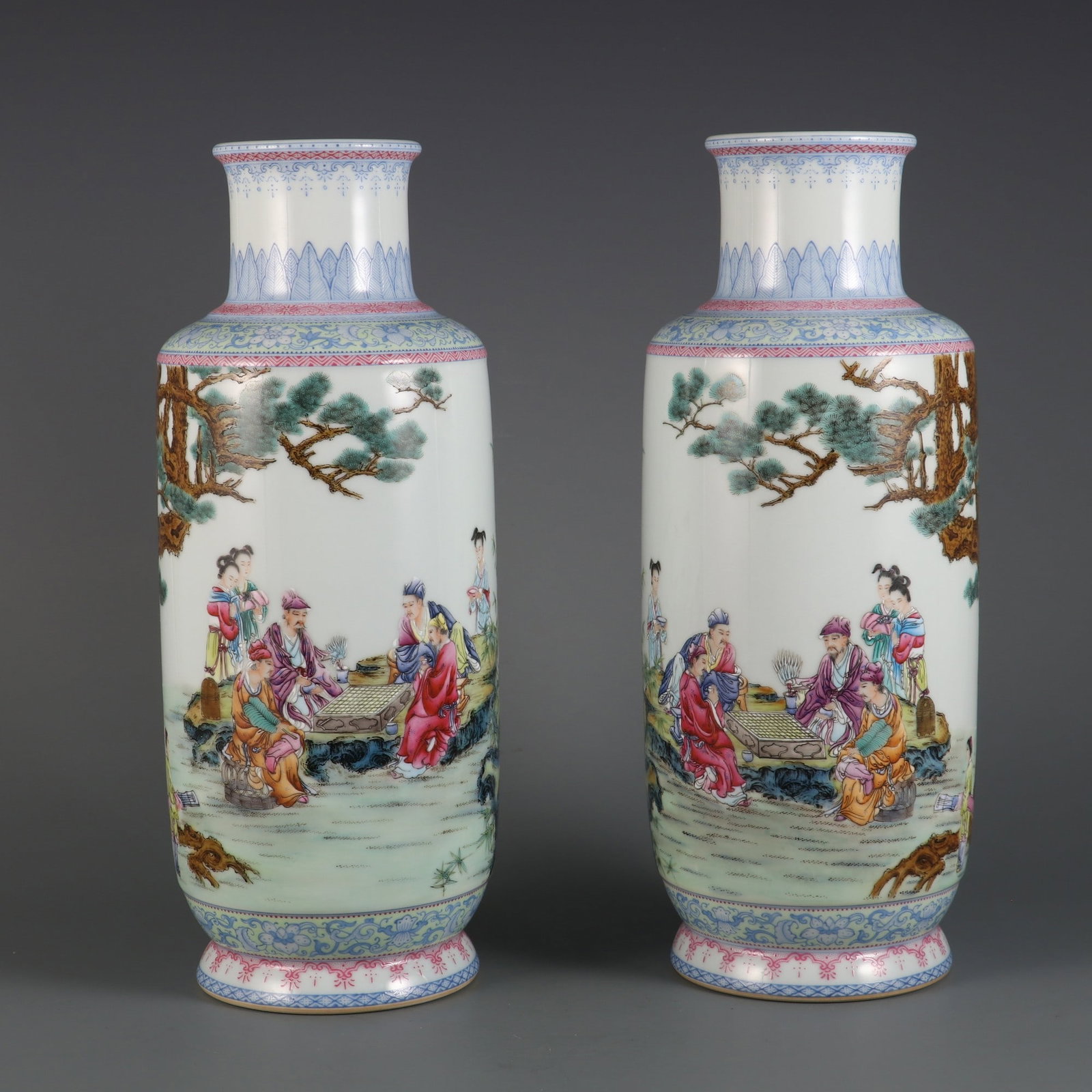 A Pair of Exquisite Enamel Character and Story Pattern Lotus Pattern with poem Vase: A Pair of Exquisite Enamel Character and Story Pattern Lotus Pattern with poem Vase Qing Dynasty, China Yongzheng Six-character Mark Size:32cmx12cm (The Dimensions Of All Batches Are Manually