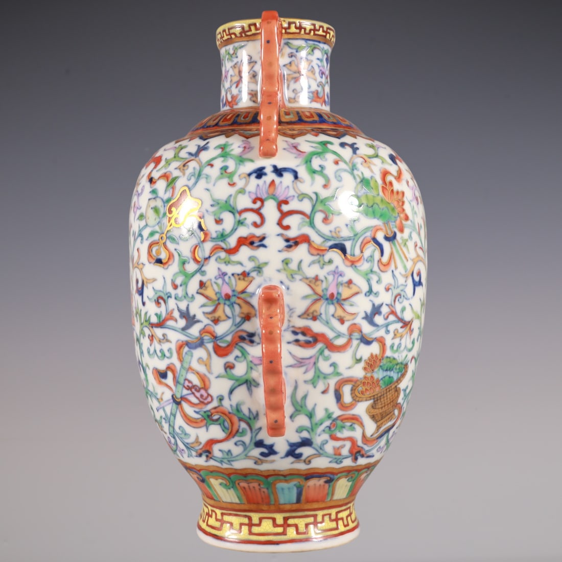 An Exquisite Doucai Lotus Pattern Vase - 7