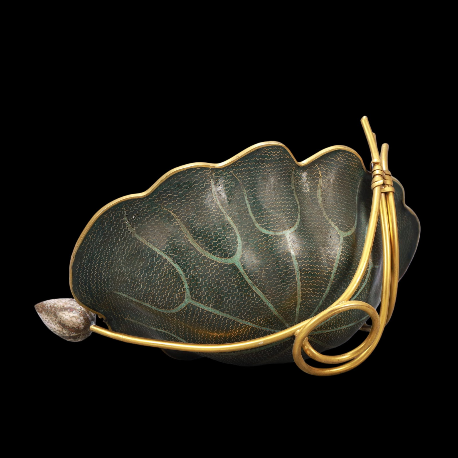 A Exquisite Coppery Lotus-Form Plate - 4