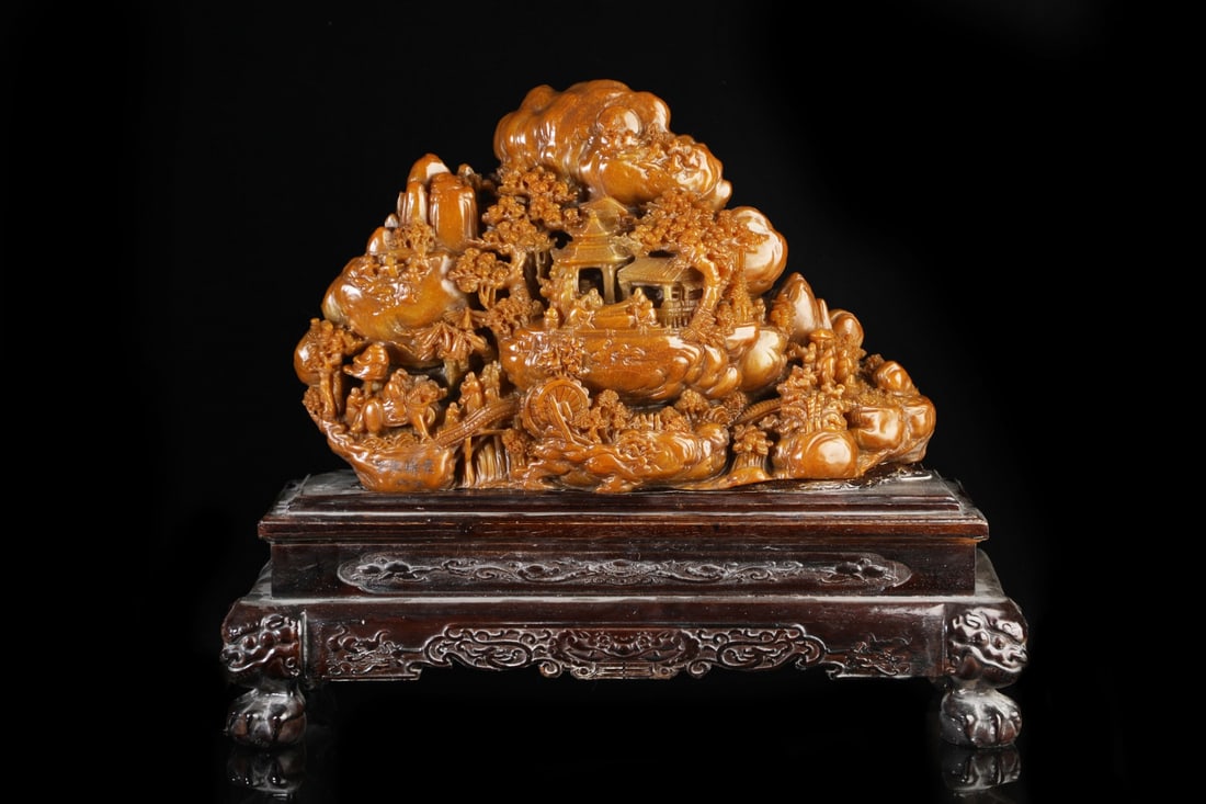 An Exquisite Shoushan Stone Landscape and Figure Pattern Rockery Ornament: An Exquisite Shoushan Stone Landscape and Figure Pattern Rockery Ornament Qing Dynasty, China Size:31cmx47cmx11cm Weight:11.45kg (The Dimensions Of All Batches Are Manually Measured.If You Need More