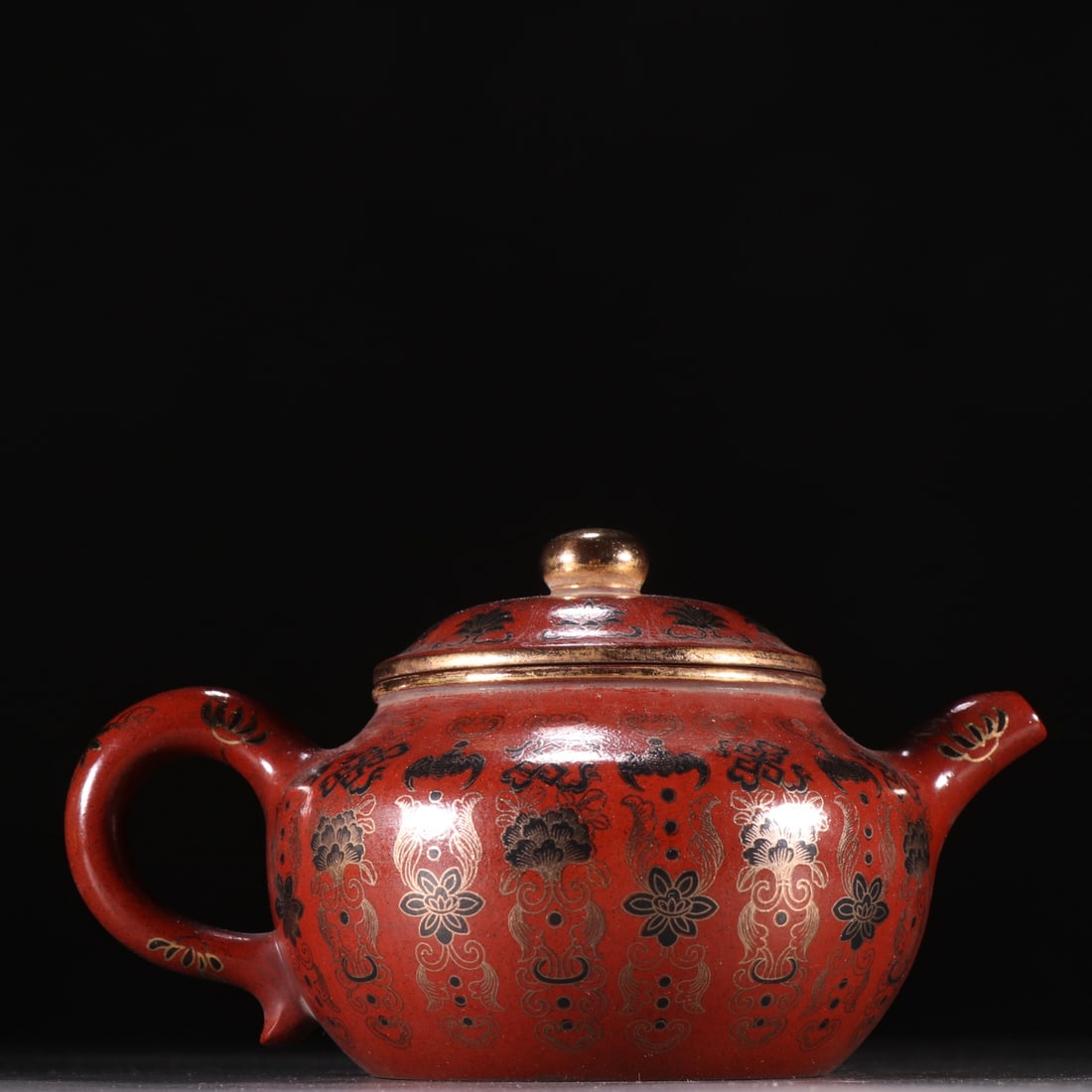 An Exquisite Purple Sands Flower Pattern Teapot - 5