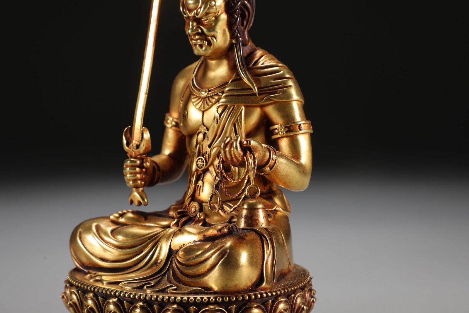 An Exquisite Gilt Bronze Buddha Statue - 6