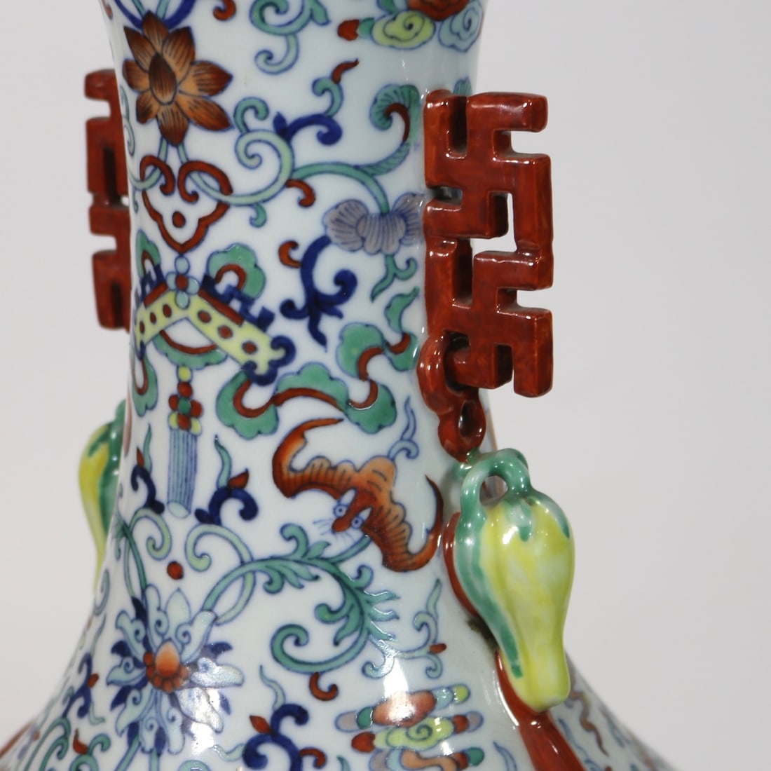 An Exquisite Doucai Lotus Pattern Double-Ears Vase - 6