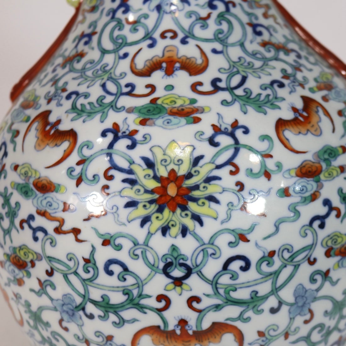 An Exquisite Doucai Lotus Pattern Double-Ears Vase - 7