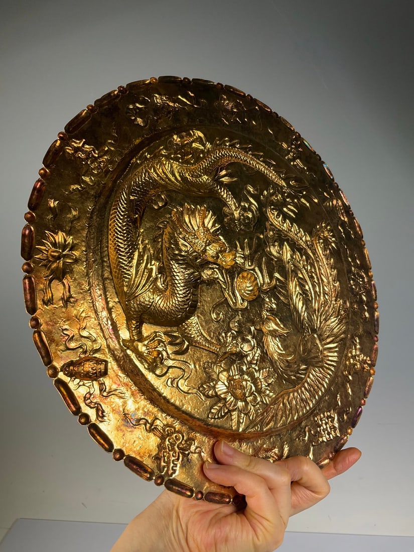 An Exquisite Gilt Silver Dragon and Phoenix Pattern Plate - 7