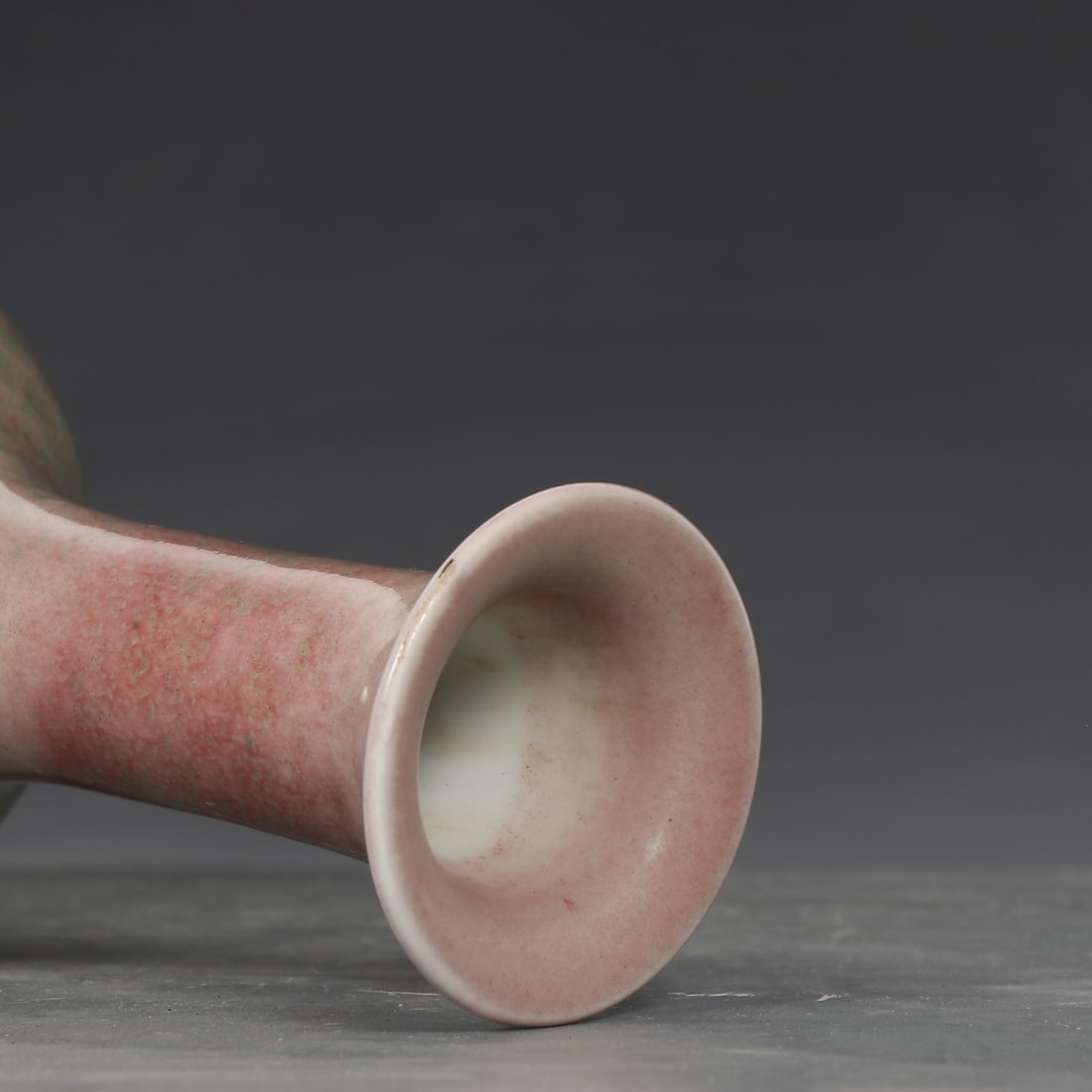 An Exquisite PeachBloom-Glazed Vase - 8