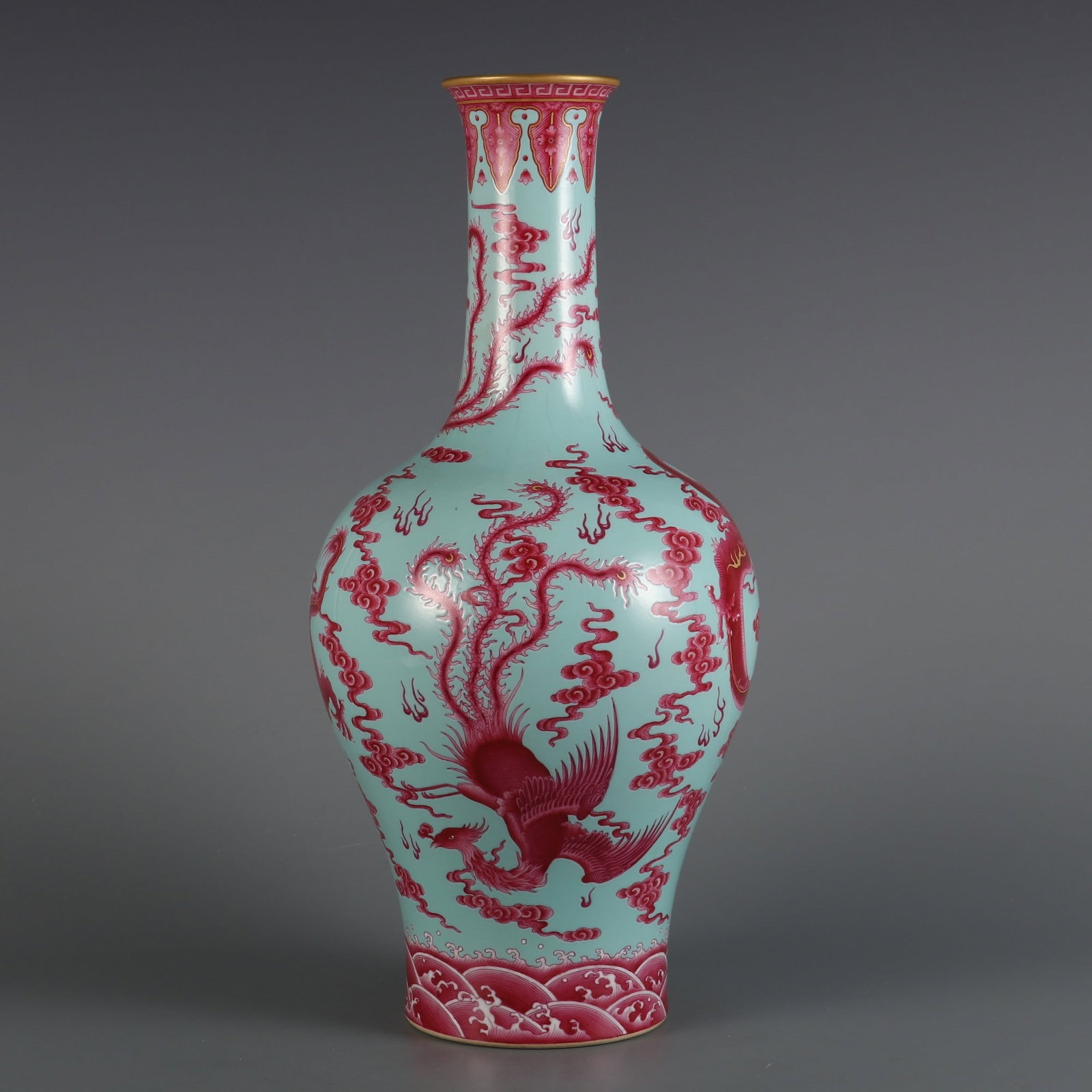 An Exquisite Ruby Red-Glazed Green Ground Dragon and Phoenix Pattern Seawater Pattern Vase - 3