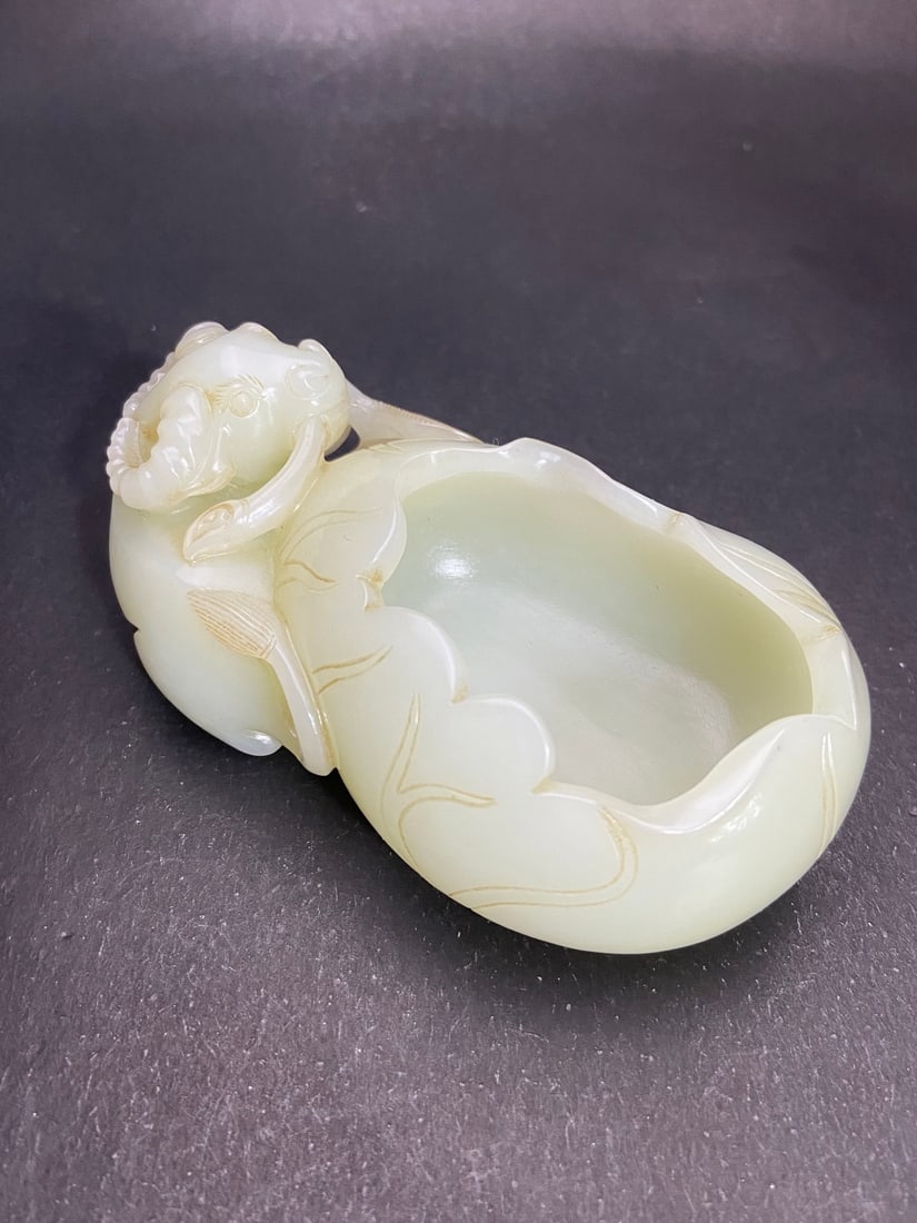 An Exquisite White Jade Buffalo Pattern Brush Washer - 4
