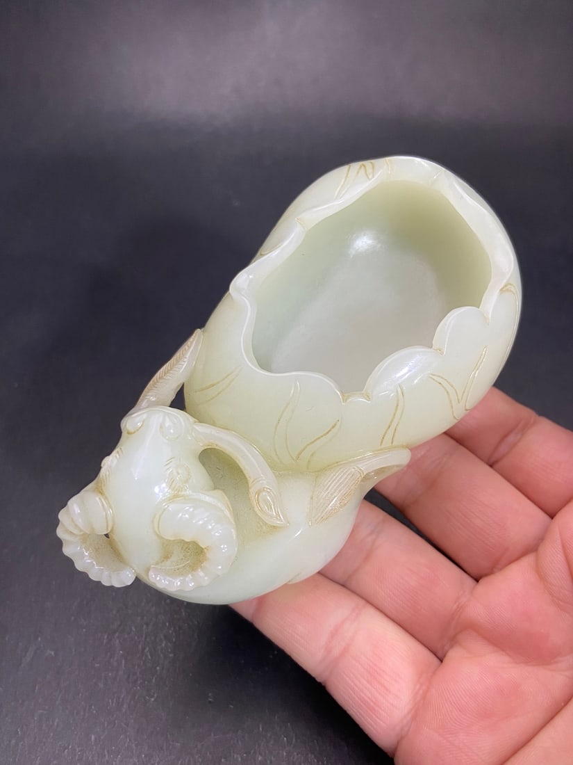 An Exquisite White Jade Buffalo Pattern Brush Washer - 9