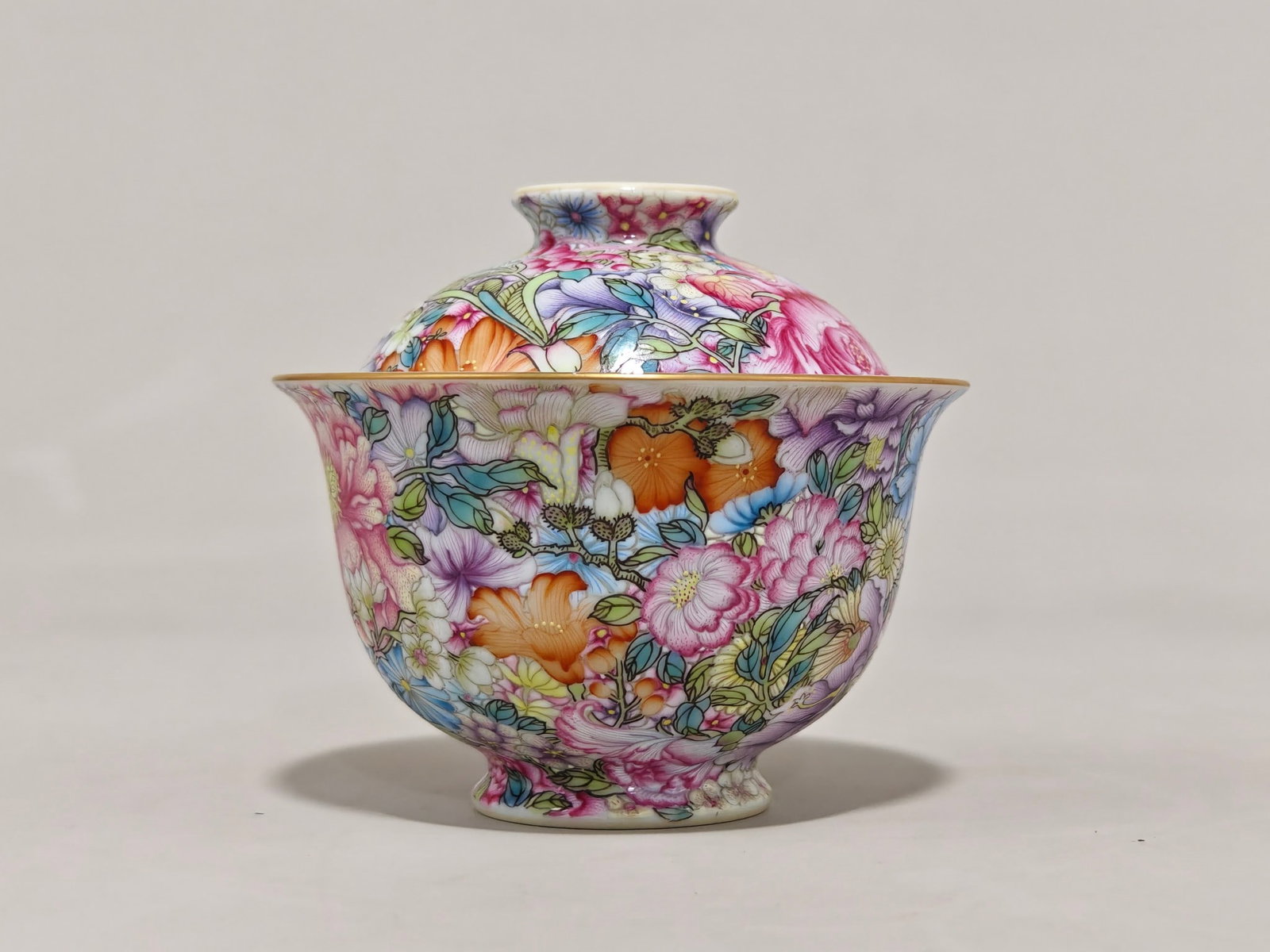 An Exquisite Enamel Flower Pattern Bowl - 2