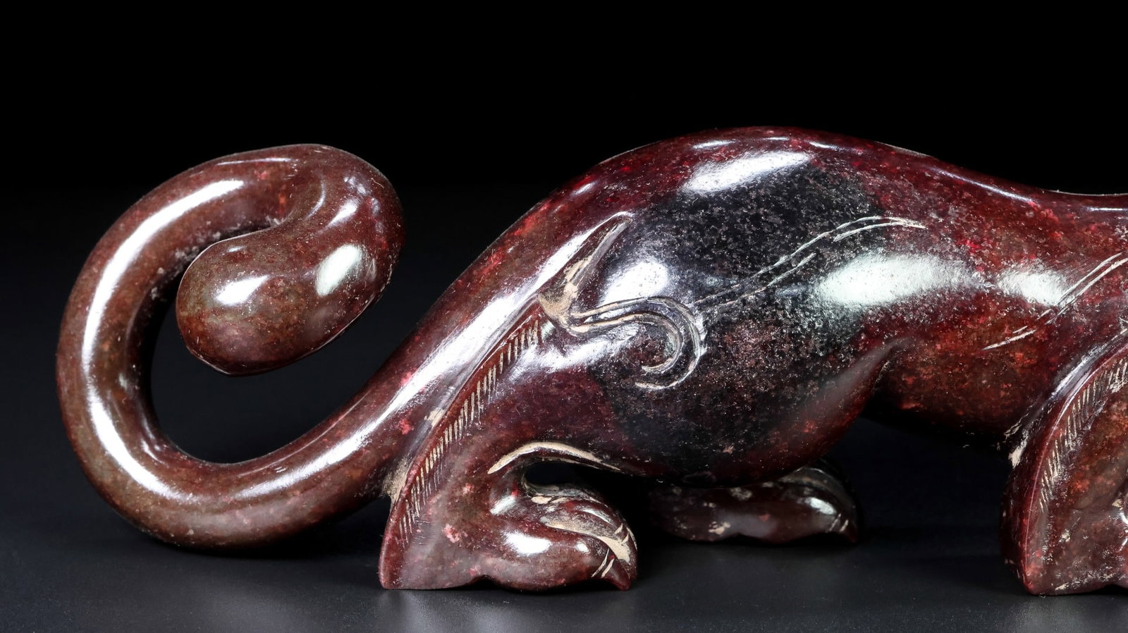 An Exquisite White Jade Tiger Ornament - 4