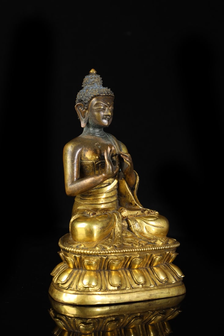 An Exquisite Gilt Bronze Buddha Statue - 5