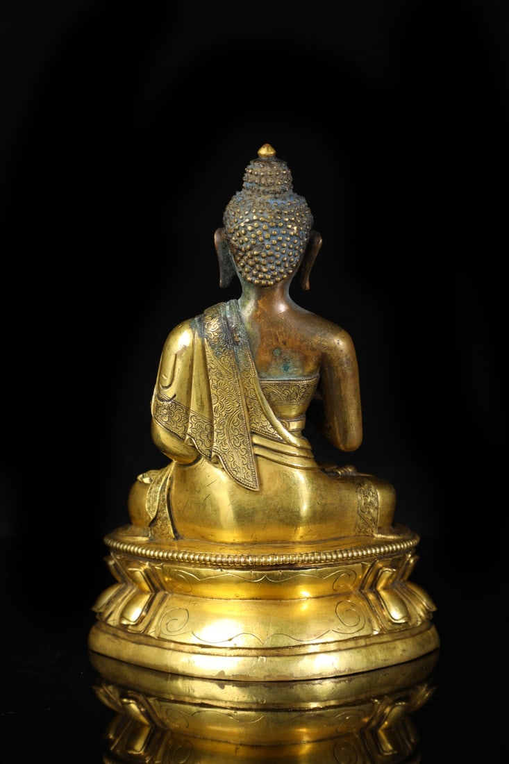 An Exquisite Gilt Bronze Buddha Statue - 6