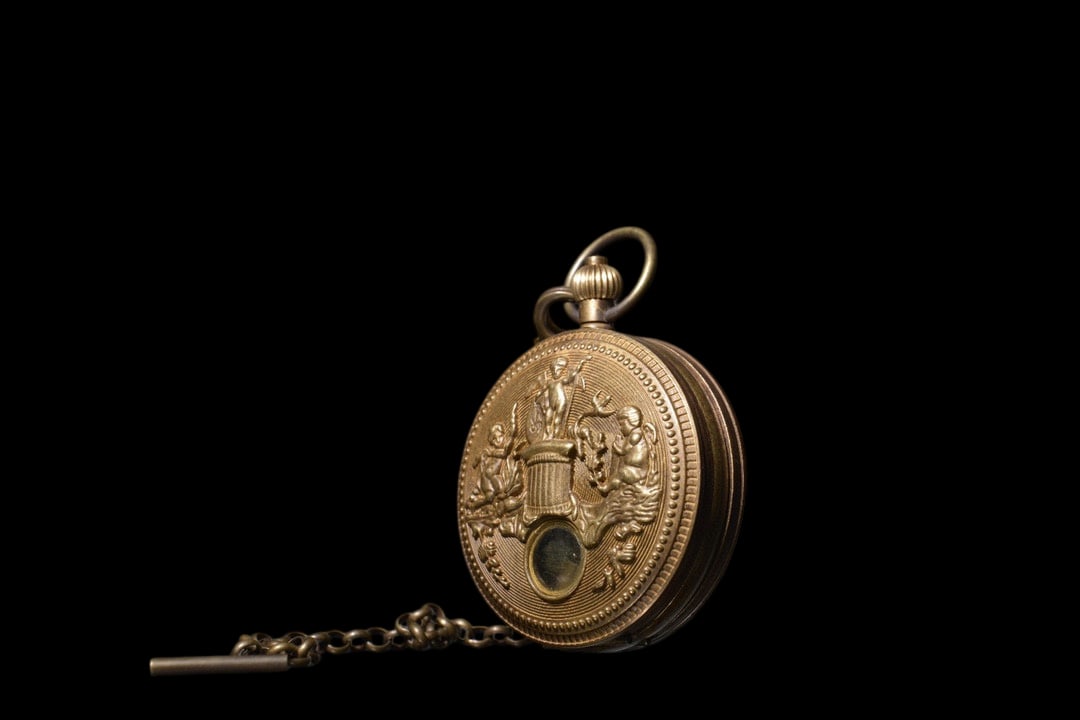 An Exquisite Bronze Pocket watch - 5