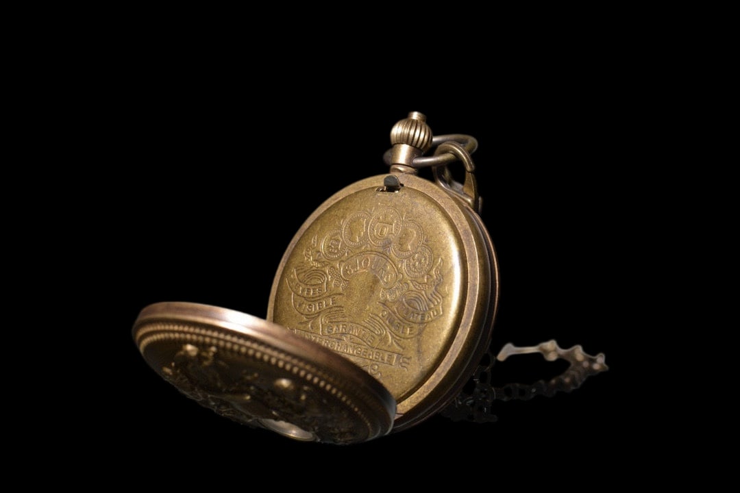 An Exquisite Bronze Pocket watch - 6