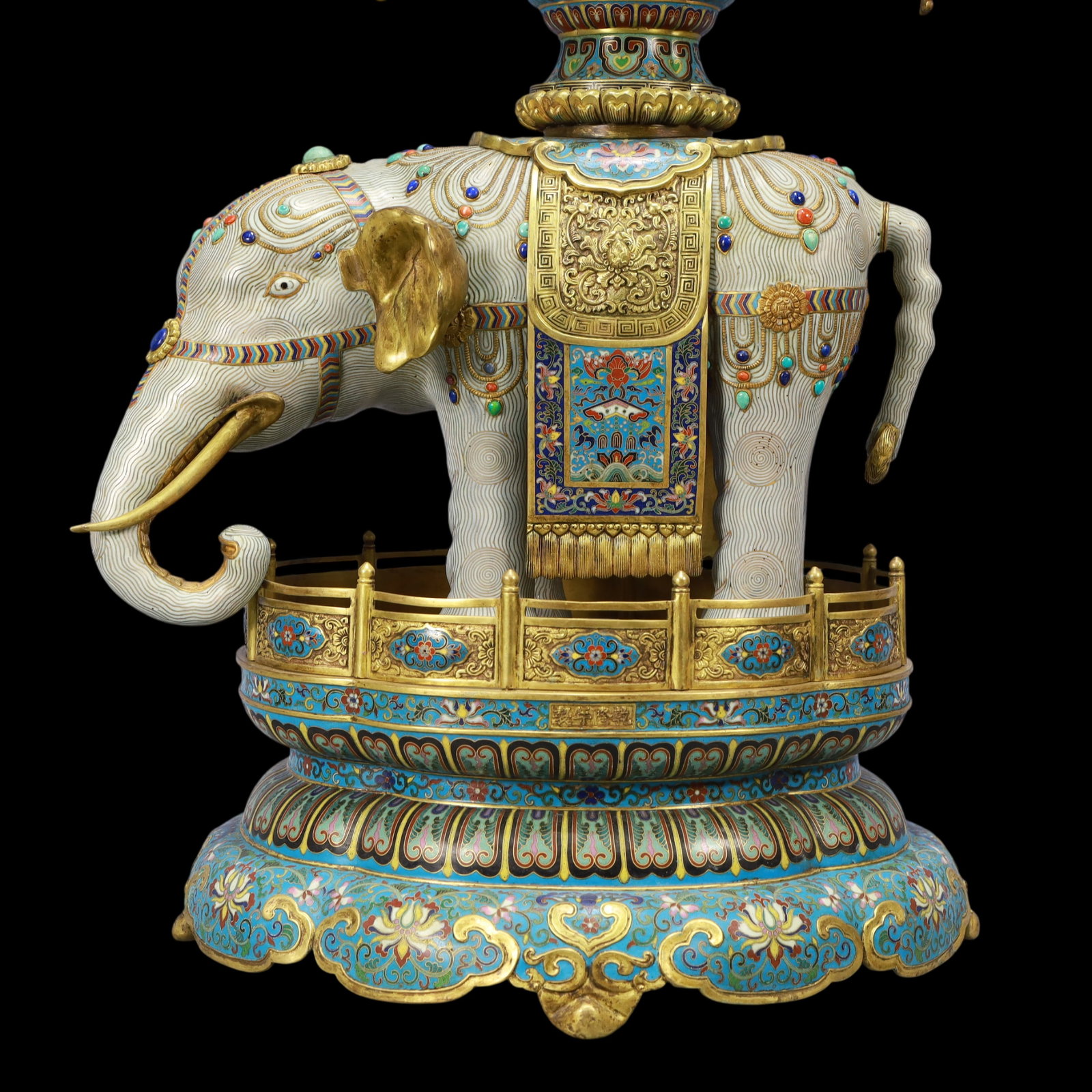 A Exquisite A pair of Cloisonne Lotus Pattern Bats and Peach Pattern Elephant Ornament - 6