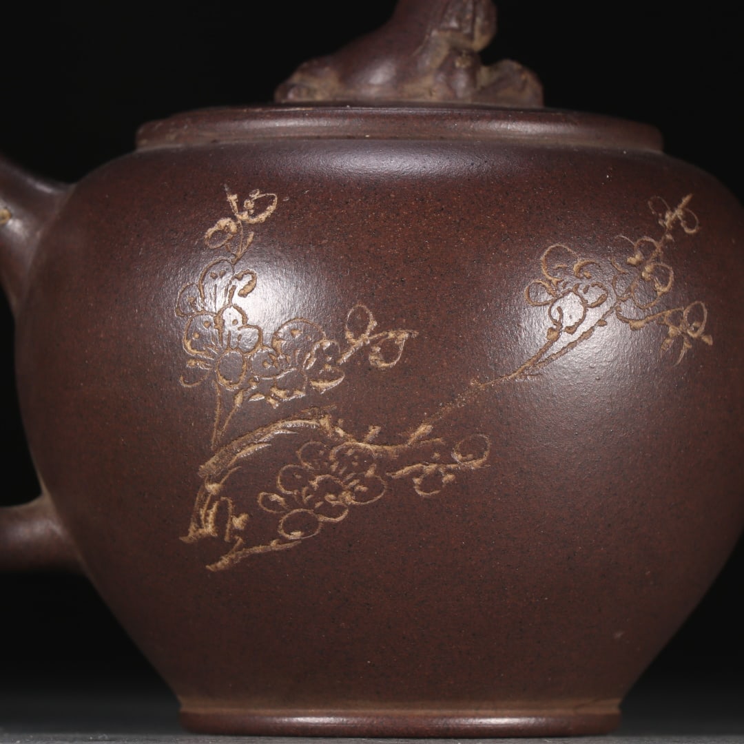 An Exquisite Purple Sands Flower Pattern Teapot - 2