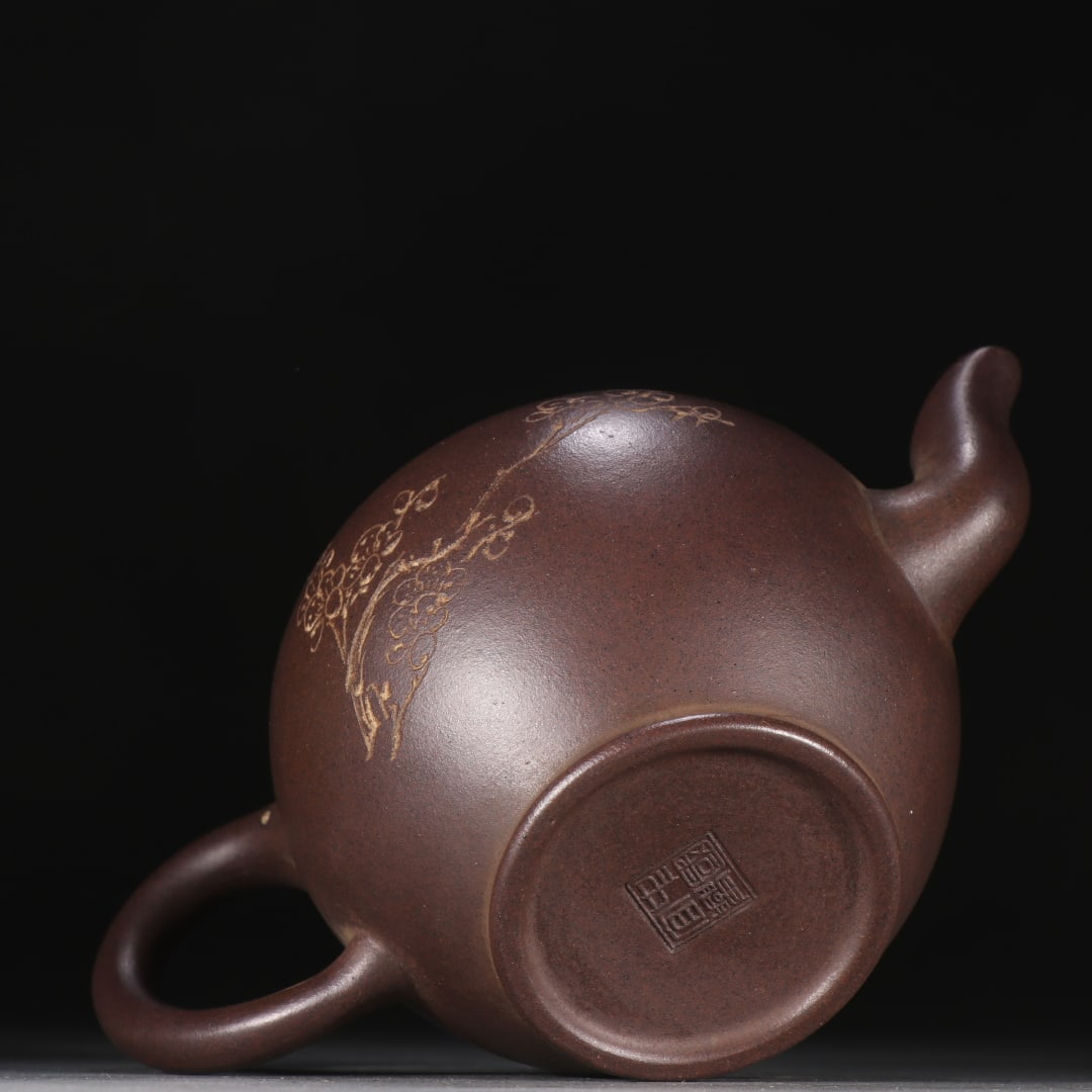 An Exquisite Purple Sands Flower Pattern Teapot - 9