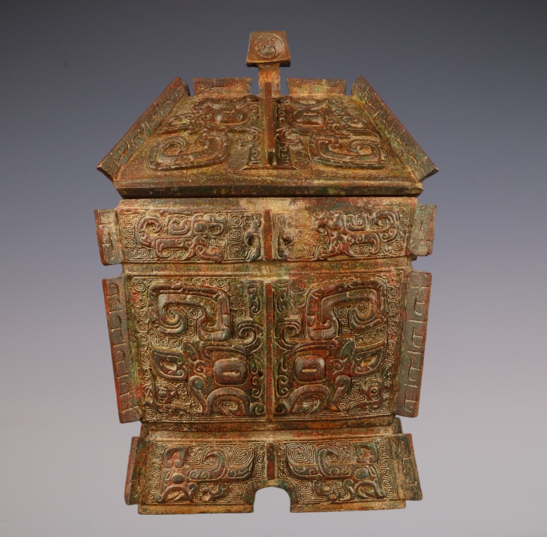 An Exquisite Bronze Beast-Face Pattern Censer: An Exquisite Bronze Beast-Face Pattern Censer W.Zhou , China Size:17cmx26cm Weight:4350g (The Dimensions Of All Batches Are Manually Measured.If You Need More Detailed Information, Please Contact Our 