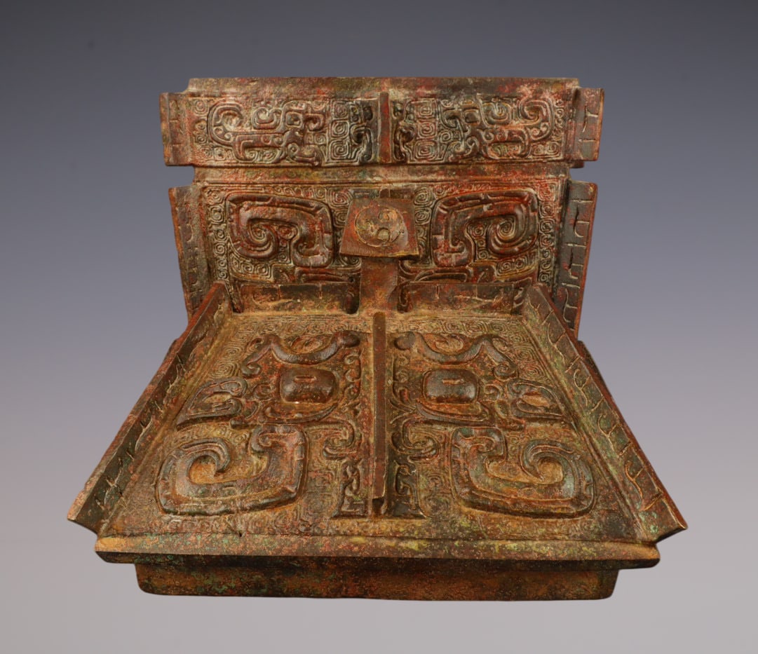 An Exquisite Bronze Beast-Face Pattern Censer - 7