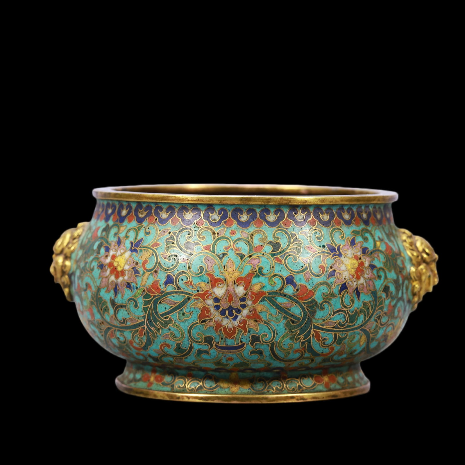 A Exquisite Cloisonne Lotus Pattern Double-Ears Censer: A Exquisite Cloisonne Lotus Pattern Double-Ears Censer Qing Dynasty, China Qianlong Four-character Mark Size:15cmx13cmx7cm Weight:600g (The Dimensions Of All Batches Are Manually Measured.If You Need