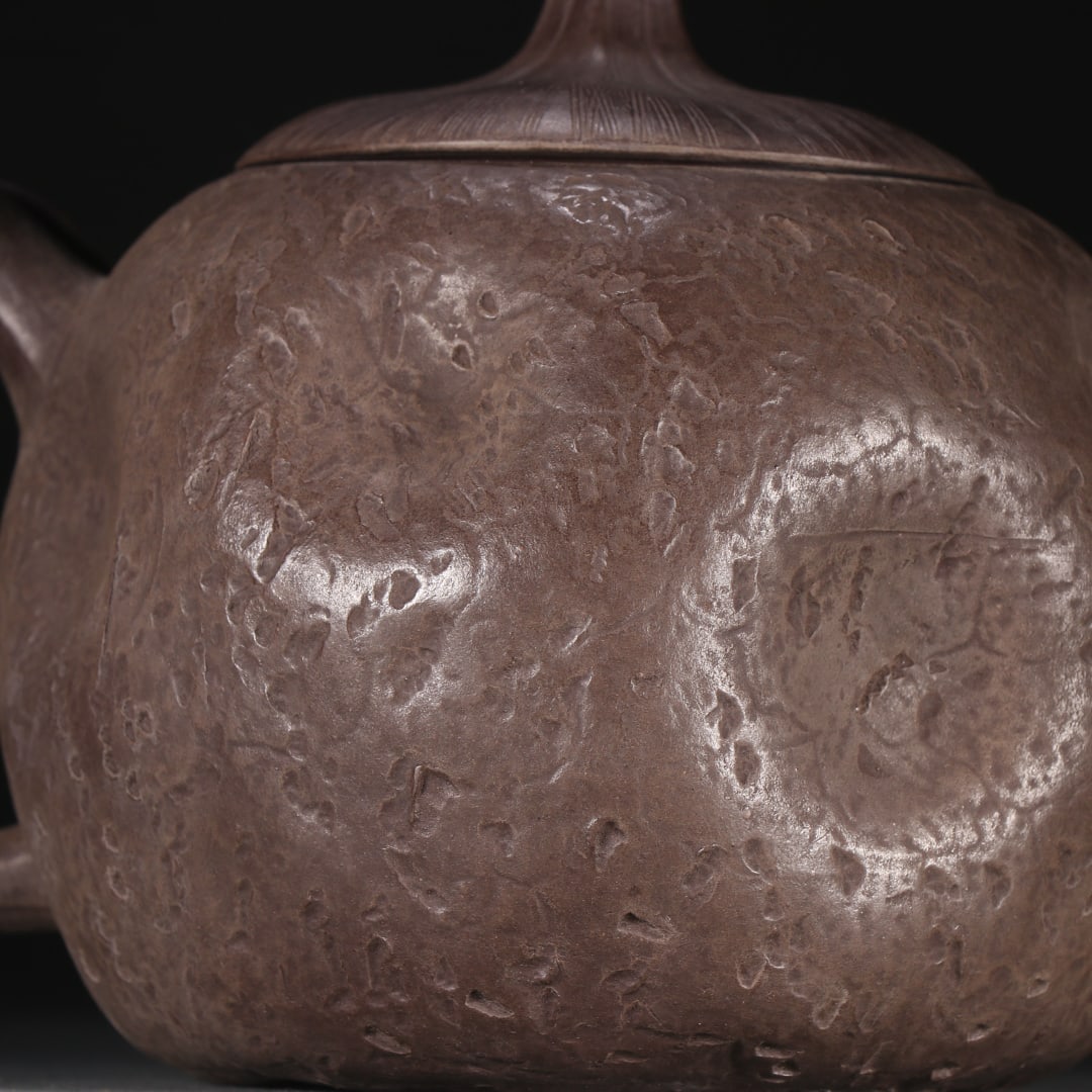 An Exquisite Purple Sands Flower Pattern Teapot - 6