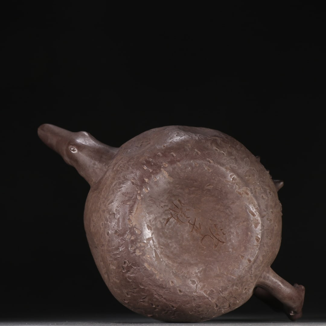 An Exquisite Purple Sands Flower Pattern Teapot - 9