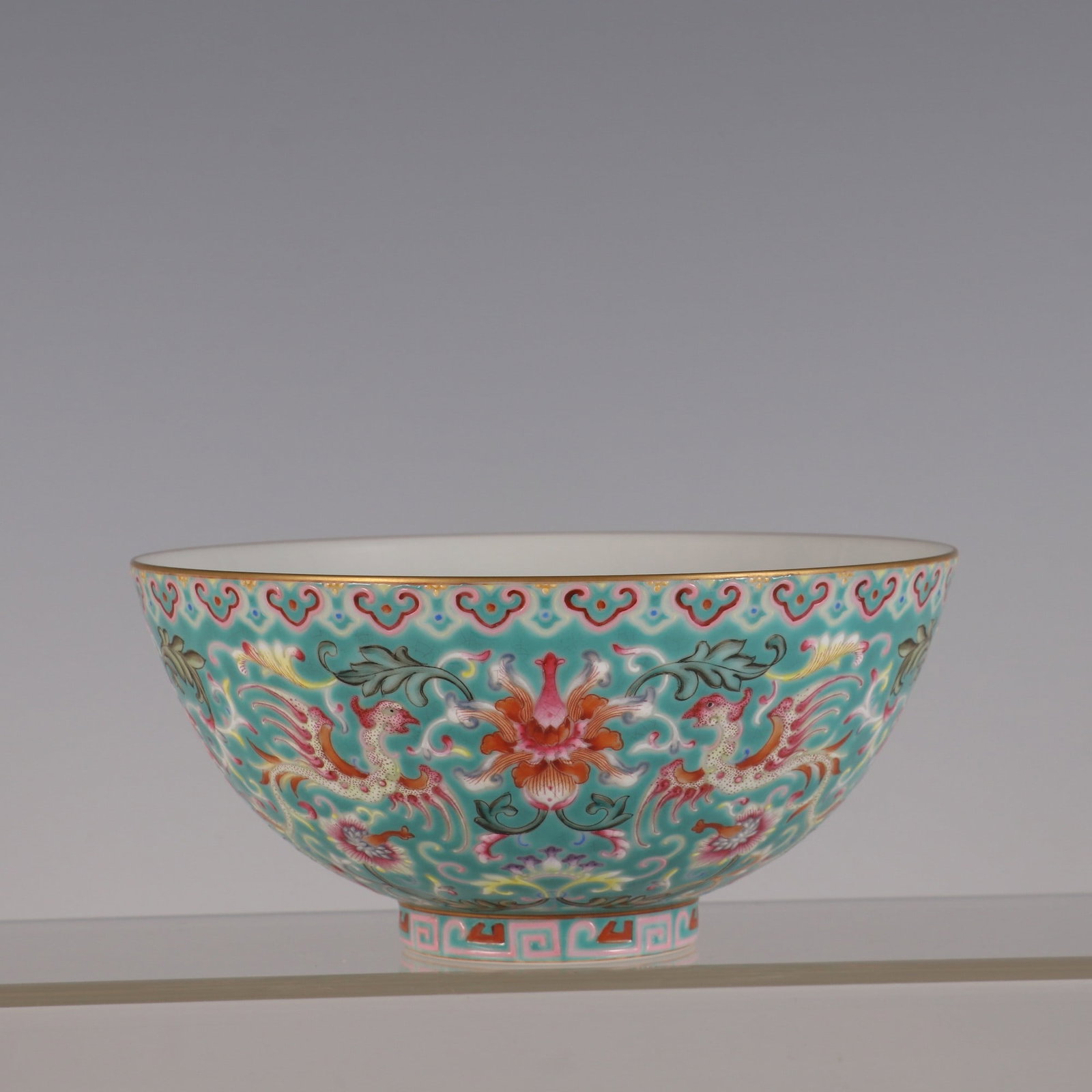 An Exquisite Enamel Green Ground Lotus Pattern Bats and Peach Pattern Phoenix Pattern Bowl: An Exquisite Enamel Green Ground Lotus Pattern Bats and Peach Pattern Phoenix Pattern Bowl Qing Dynasty, China Yongzheng Six-character Mark Size:7cmx14.5cm (The Dimensions Of All Batches Are Manually
