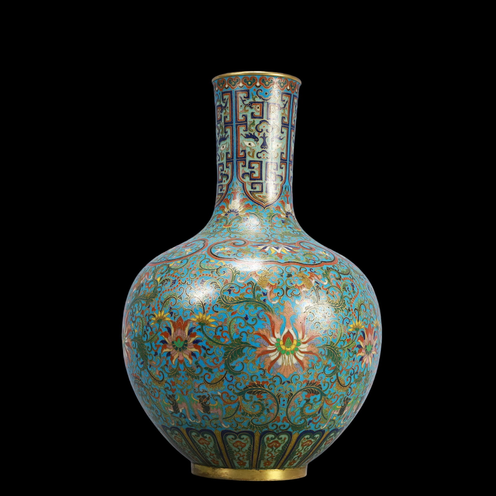 A Exquisite Cloisonne Beast-Face Pattern Lotus Pattern Vase: A Exquisite Cloisonne Beast-Face Pattern Lotus Pattern Vase Qing Dynasty, China Qianlong Four-character Mark Size:23cmx40cm Weight:3450g (The Dimensions Of All Batches Are Manually Measured.If You