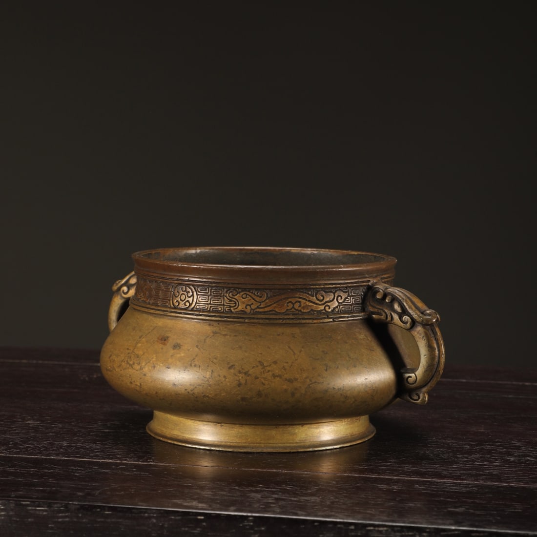 An Exquisite Bronze Chi-Dragon Pattern Double-Ears Censer - 4