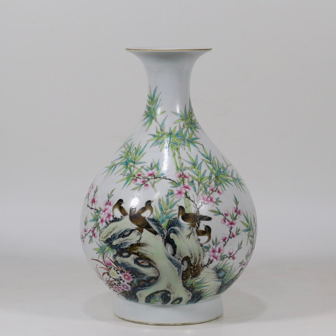 An Exquisite Enamel Flower and Bird Pattern with poem Vase: An Exquisite Enamel Flower and Bird Pattern with poem Vase Qing Dynasty, China Qianlong Six-character Mark Size:30.5cmx18.5cm (The Dimensions Of All Batches Are Manually Measured.If You Need More
