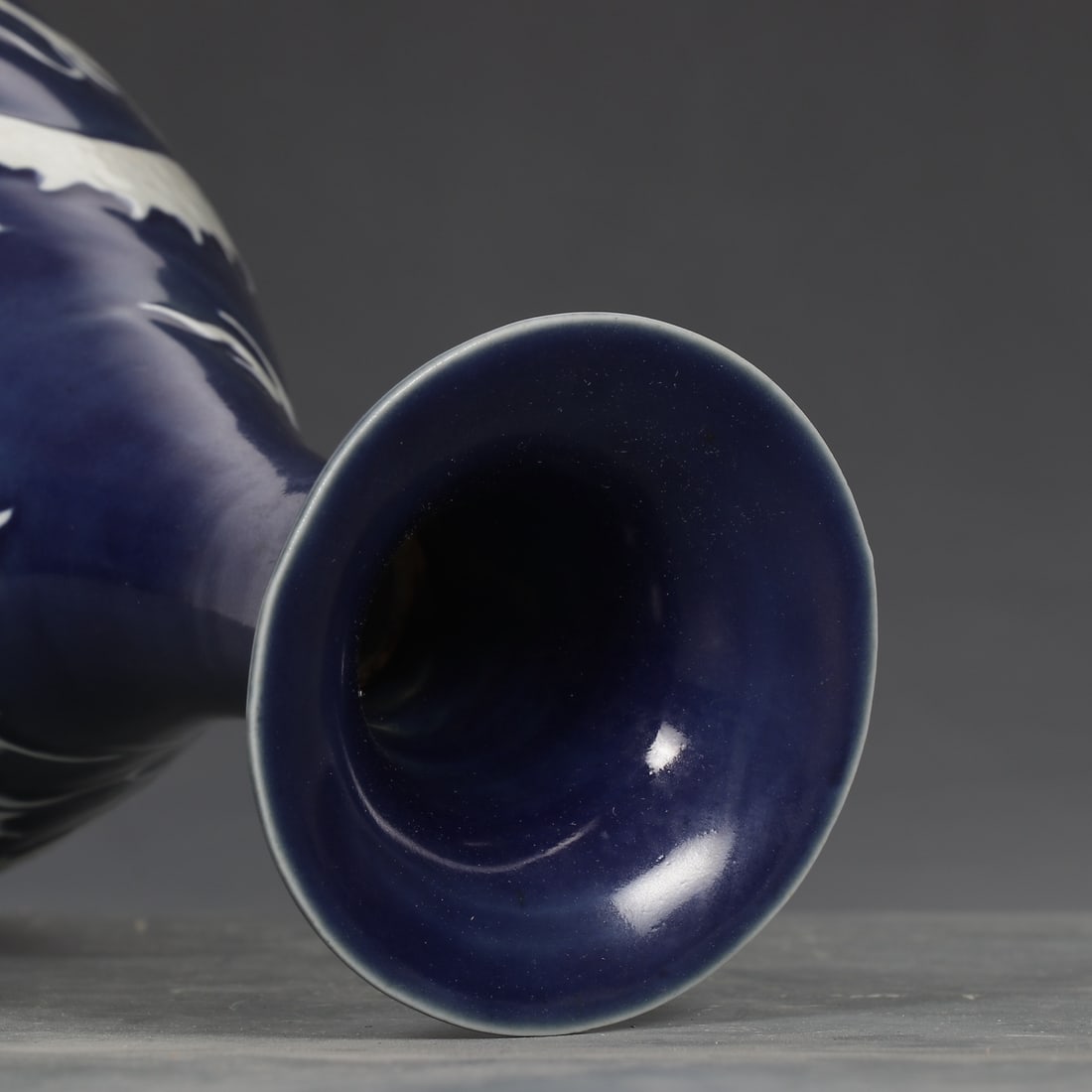 An Exquisite Ji Blue Glazed Dragon Pattern Vase - 8