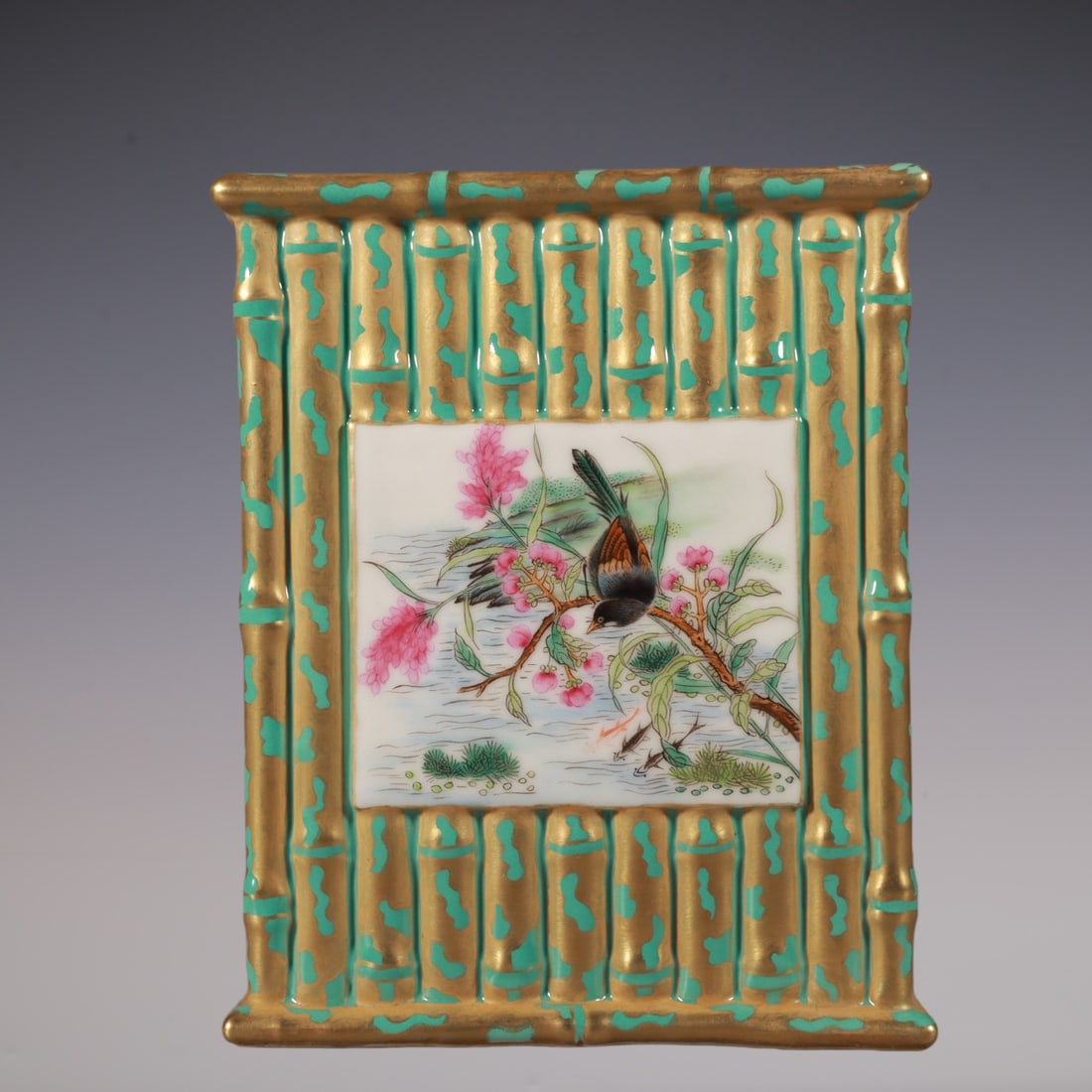 An Exquisite Enamel Painted Gold Flower and Bird Pattern with poem Brush Pot: An Exquisite Enamel Painted Gold Flower and Bird Pattern with poem Brush Pot Qing Dynasty, China Qianlong Four-character Mark Size:14.3cmx11.6cm (The Dimensions Of All Batches Are Manually