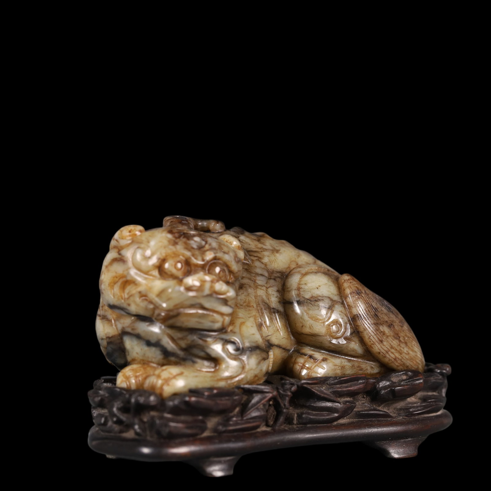A Exquisite White Jade Auspicious Beast Ornament - 2