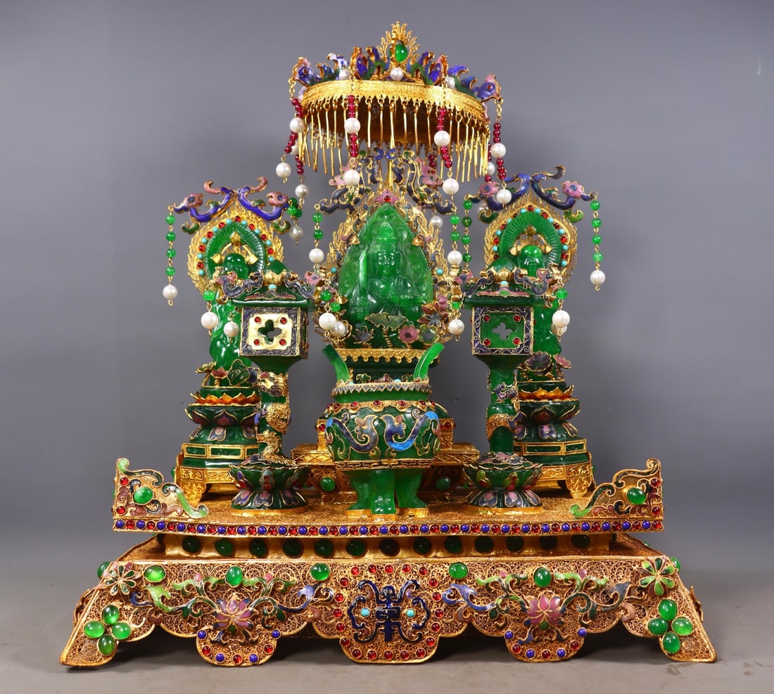 A Set of Fine Gilt Bronze Inlaid Jadeite Pagoda: A Set of Fine Gilt Bronze Inlaid Jadeite Pagoda Qing Dynasty, China Qianlong Four-character Mark Size:47.5cmx40cmx30cm Weight:7990g (The Dimensions Of All Batches Are Manually Measured.If You Need Mor