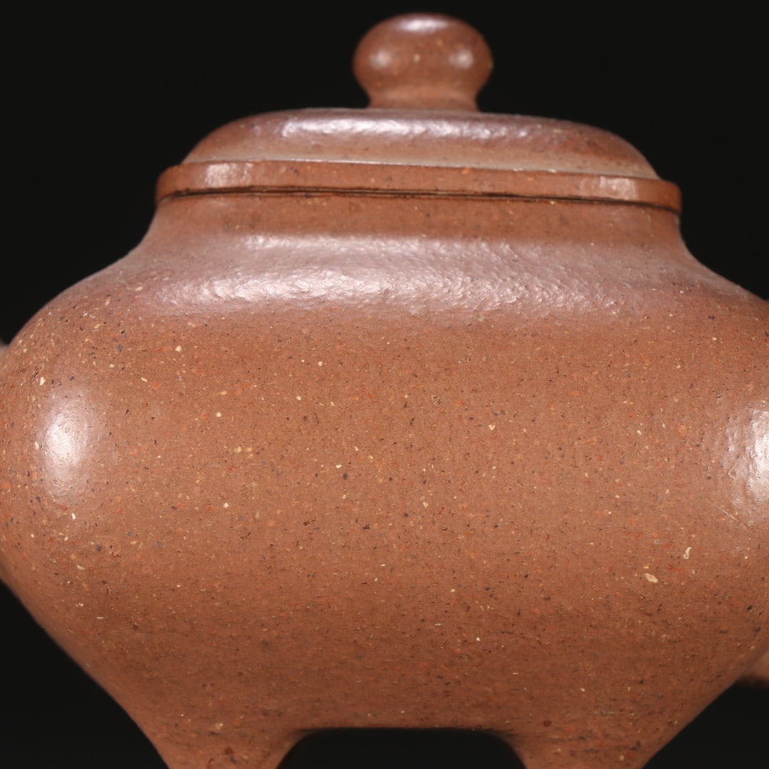 An Exquisite Purple Sands Teapot - 2