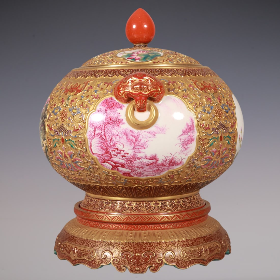 An Exquisite Enamel Lotus Pattern Flower and Bird Pattern Double-Ears Jar - 5