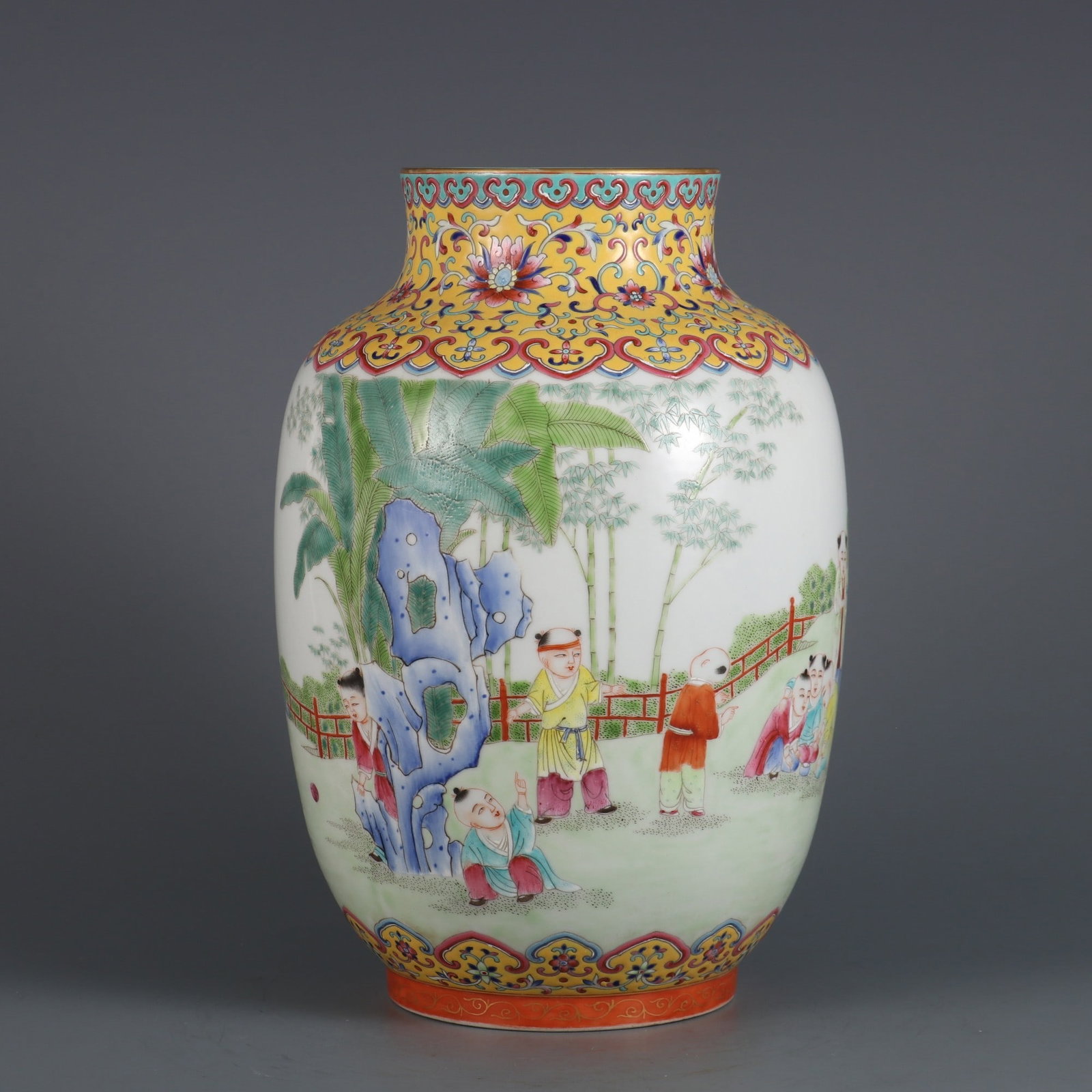 An Exquisite Famille-Rose Lotus Pattern Character and Story Pattern Vase: An Exquisite Famille-Rose Lotus Pattern Character and Story Pattern Vase Qing Dynasty, China Qianlong Six-character Mark Size:25cmx16cm (The Dimensions Of All Batches Are Manually Measured.If You