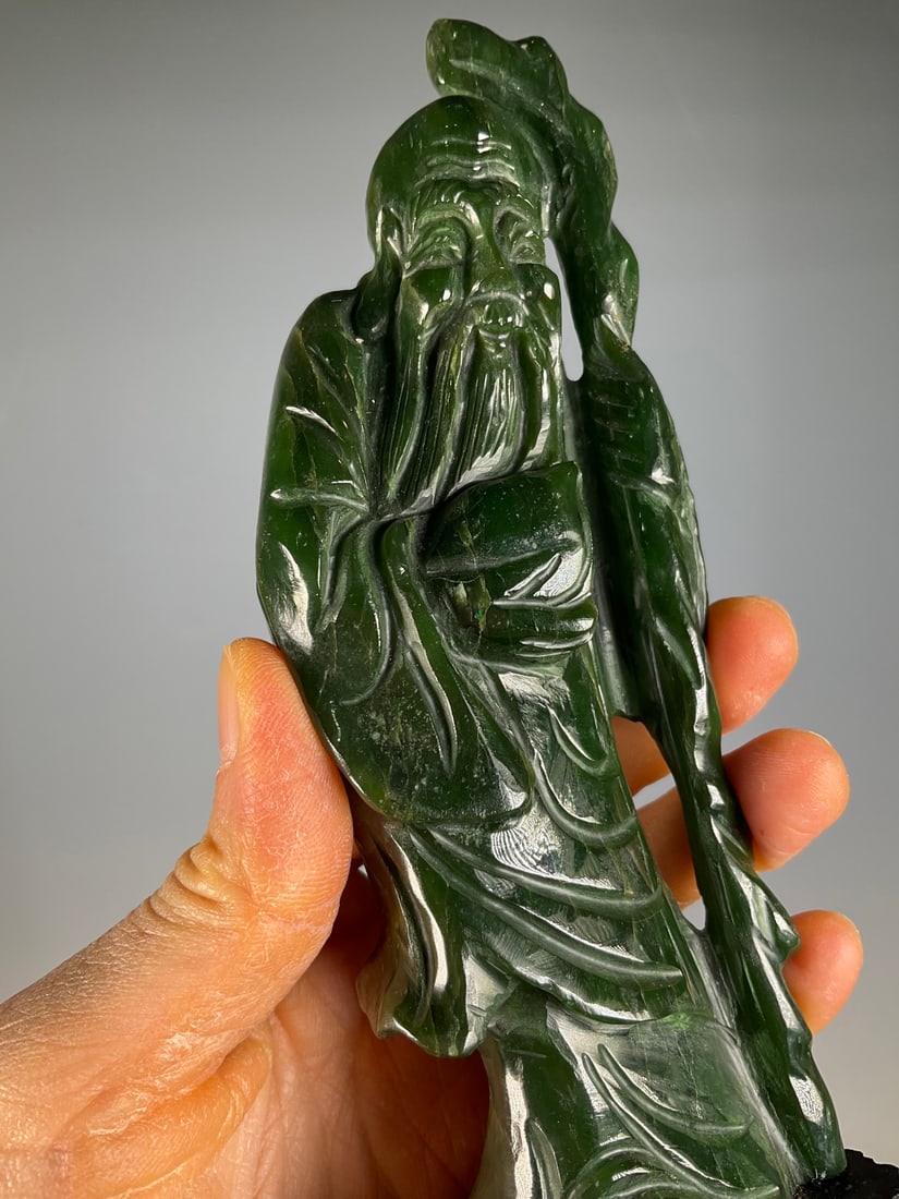 An Exquisite Jasper Figure Ornament - 3