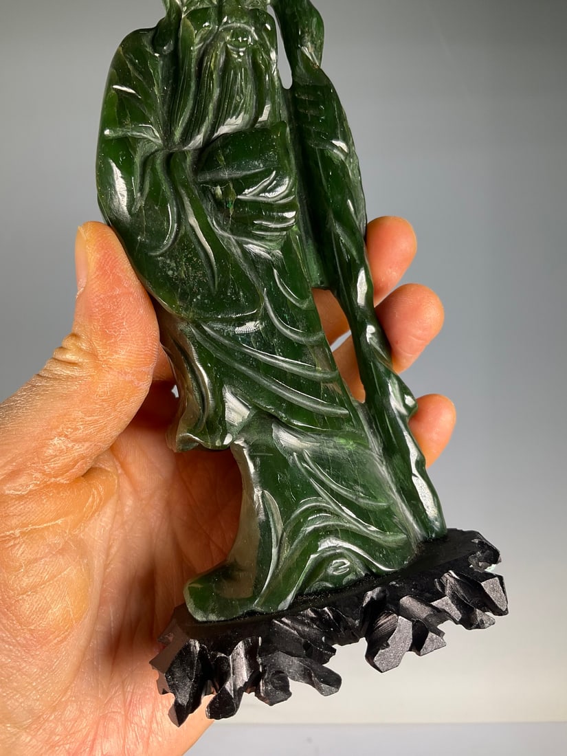 An Exquisite Jasper Figure Ornament - 4