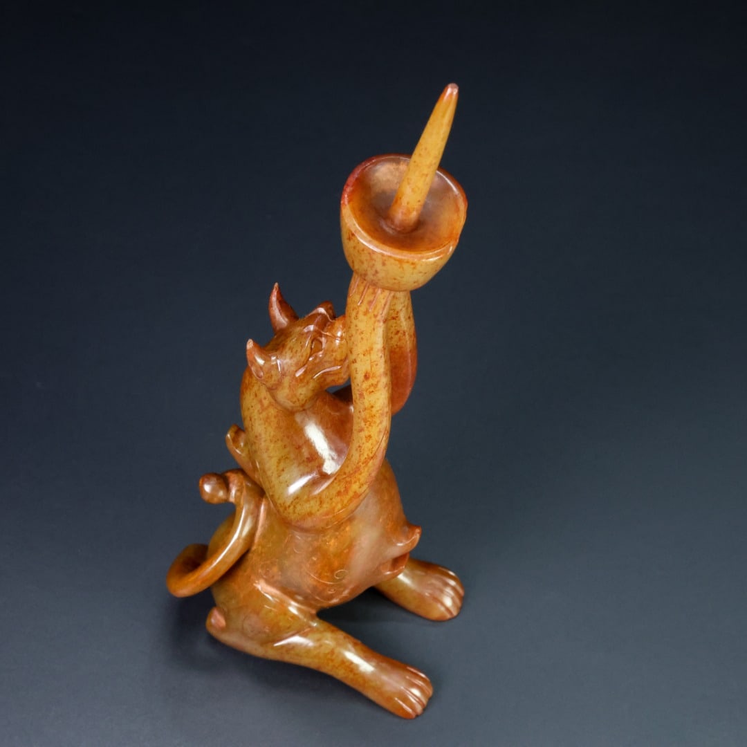 An Exquisite White Jade Bear-Shaped Candlestick - 9