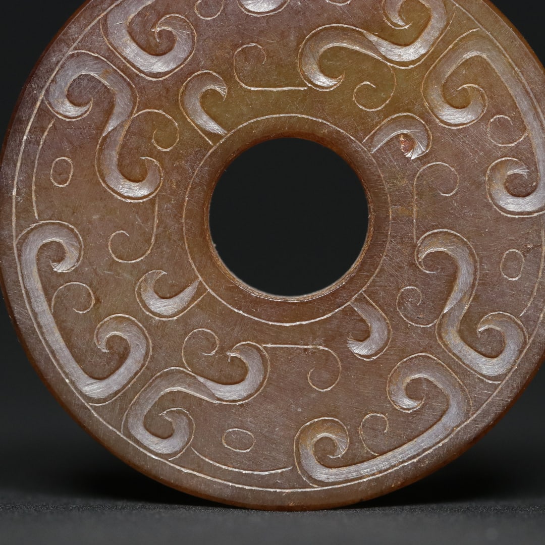 An Exquisite White Jade Dragon Pattern Pendant - 7